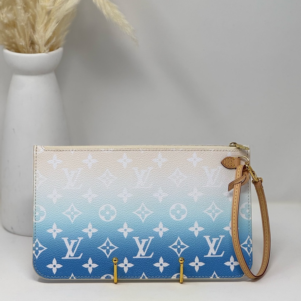💯Authentic Louis Vuitton by The Pool Limited Edition Neverfull Pochette Blue - Picture 3 of 6